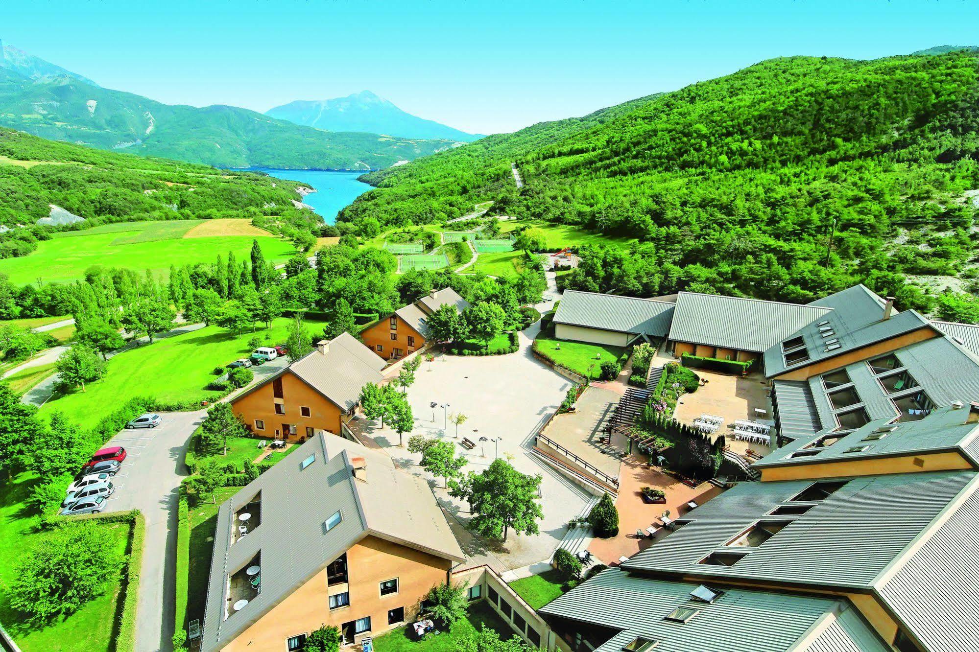 Club Vacances Bleues Les Horizons Du Lac Chorges Zewnętrze zdjęcie